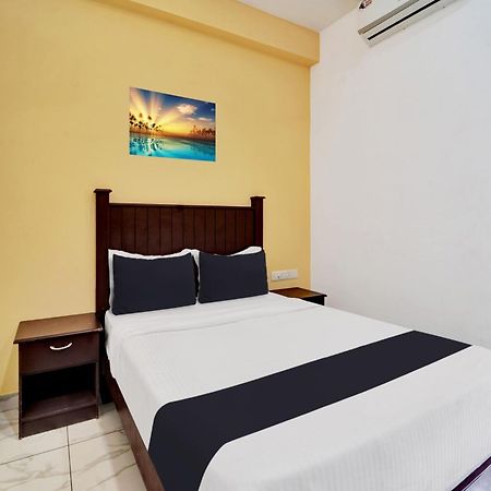 Super Collection O Calvathy Road Near Fort Kochi Exterior foto