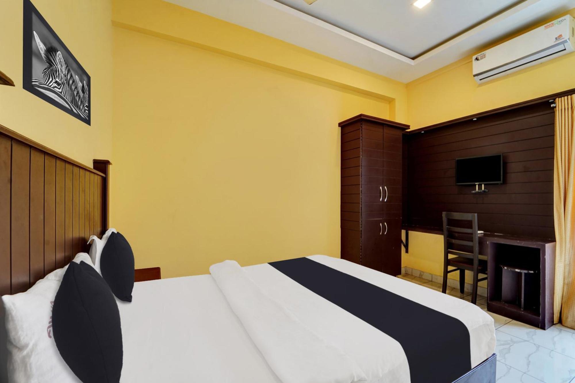 Super Collection O Calvathy Road Near Fort Kochi Exterior foto