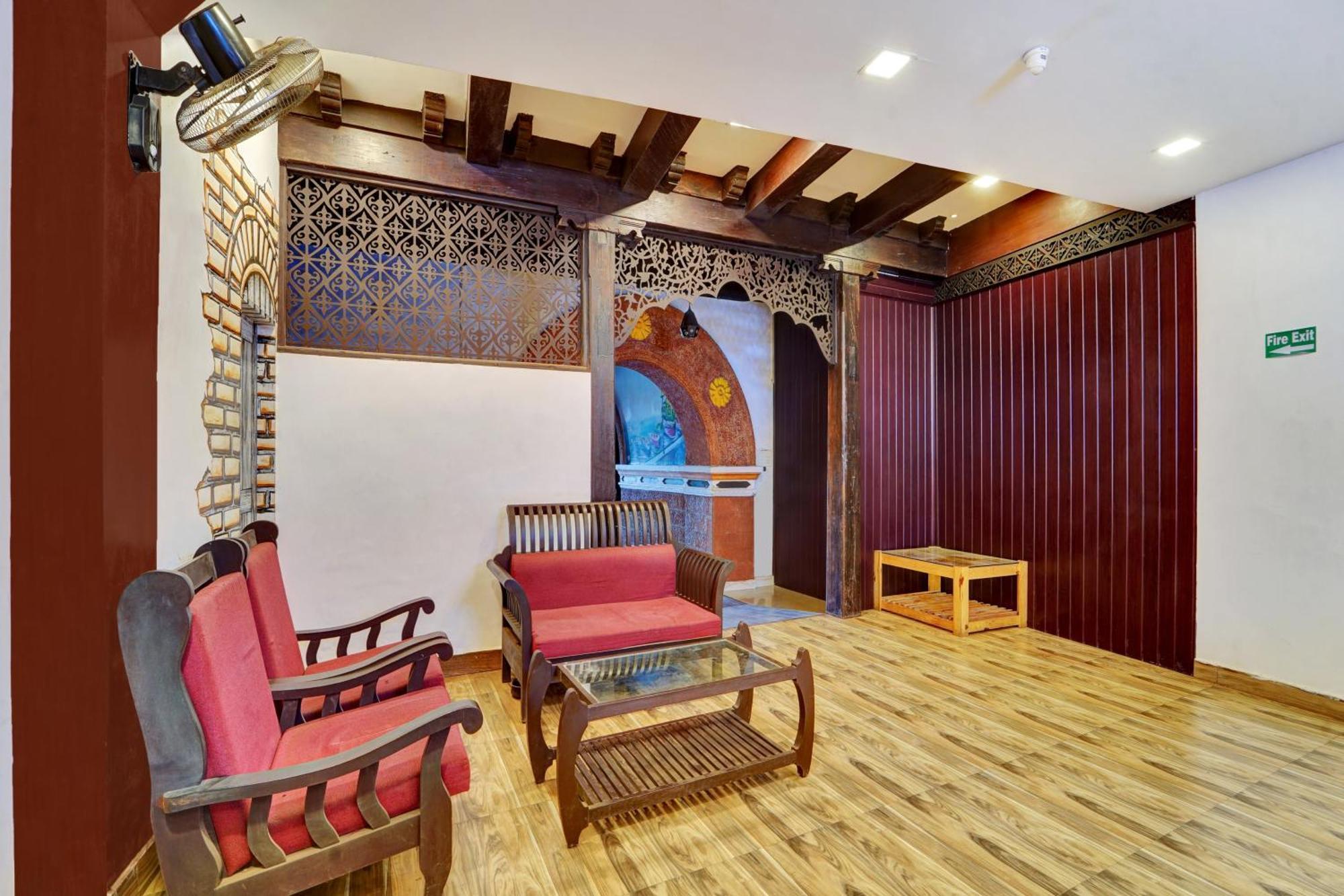 Super Collection O Calvathy Road Near Fort Kochi Exterior foto